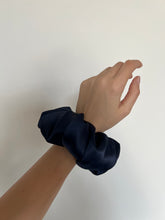 Load image into Gallery viewer, Mini Trenssha Scrunchie - BLUEBELL
