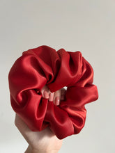 Load image into Gallery viewer, Mini Trenssha Scrunchie - DILA
