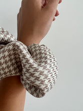 Load image into Gallery viewer, Mini Trenssha Scrunchie - COCO
