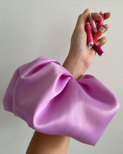 Load image into Gallery viewer, TRENSSHA SCRUNCHIE - BUTTERFLY
