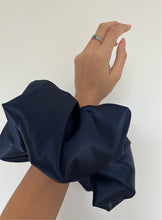 Load image into Gallery viewer, TRENSSHA SCRUNCHIE - BLUEBELL
