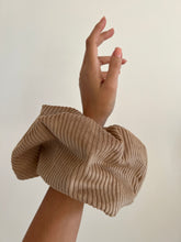 Load image into Gallery viewer, TRENSSHA SCRUNCHIE - CORDY
